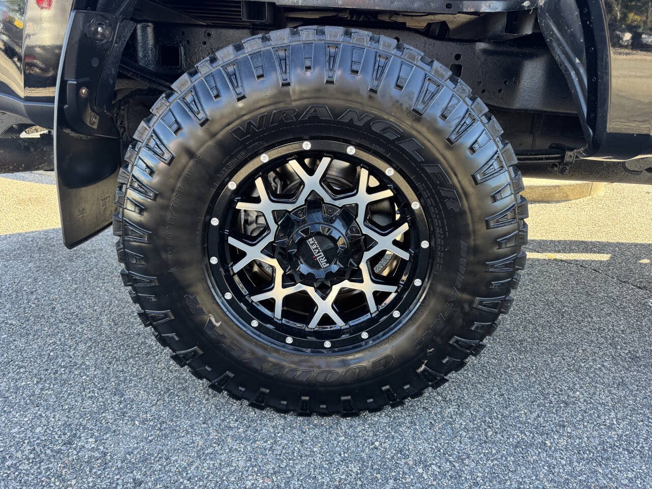 Used 2017 Ford F250 XL w/ Power Equipment Group AWD/4WD image 12