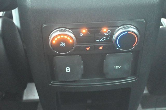 Used 2020 Ford Explorer XLT w/ Comfort Package AWD/4WD image 14