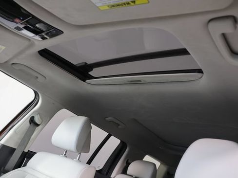 Certified 2025 Hyundai Santa Fe Calligraphy AWD/4WD image 19