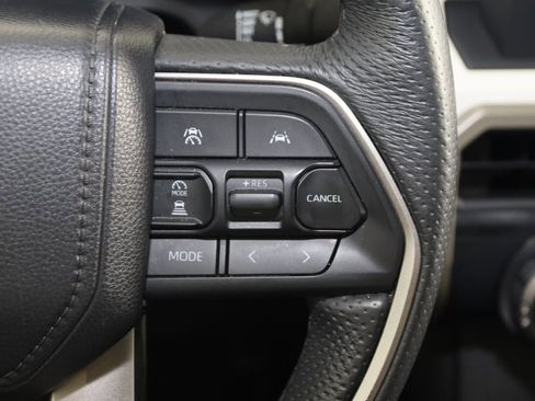 Used 2024 Toyota Tacoma TRD Off-Road image 32