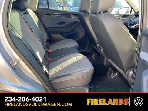 New 2025 Volkswagen Tiguan SE image 50