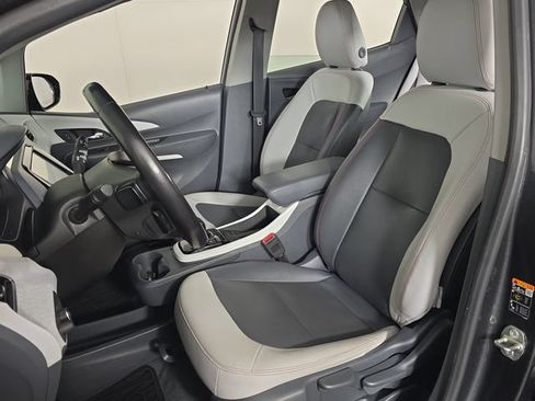 Used 2019 Chevrolet Bolt Premier w/ Infotainment Package FWD image 22
