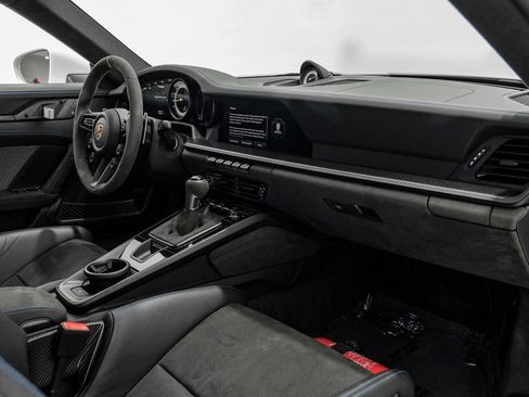 Used 2024 Porsche 911 GT3 RS image 8