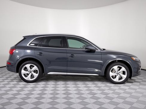 Used 2021 Audi Q5 2.0T Premium Plus w/ Premium Plus Package AWD/4WD image 8