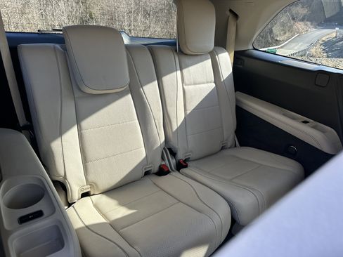 Used 2020 Mercedes-Benz GLS 450 4MATIC image 32