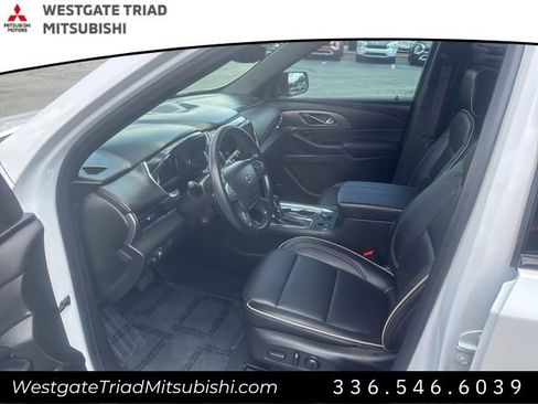 Used 2023 Chevrolet Traverse Premier w/ Redline Edition image 5