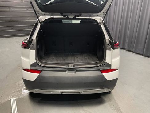 Used 2023 Chevrolet Bolt EUV Premier w/ Sun & Sound Package image 6