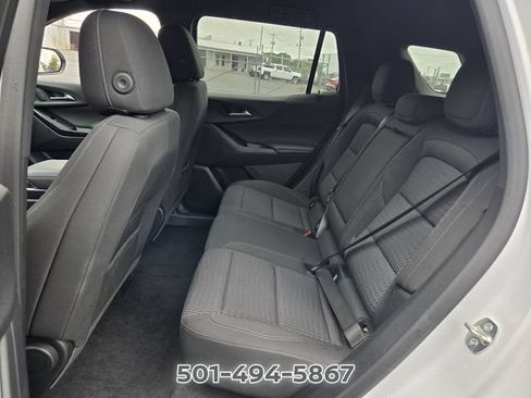Used 2025 Chevrolet Equinox LT FWD image 10