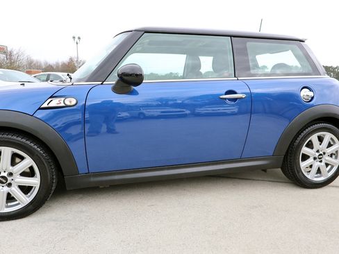 Used 2013 MINI Cooper S w/ Premium Pkg image 29