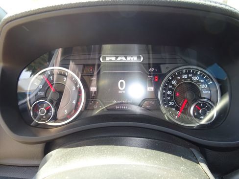 Used 2022 RAM 2500 Laramie AWD/4WD image 26