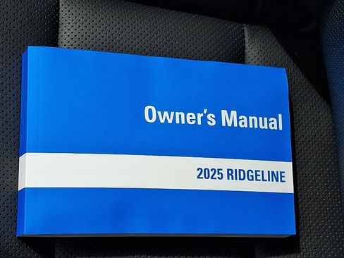 Certified 2025 Honda Ridgeline RTL image 30