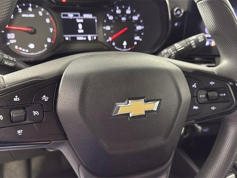 Used 2024 Chevrolet Trax LS w/ LS Convenience Package image 23