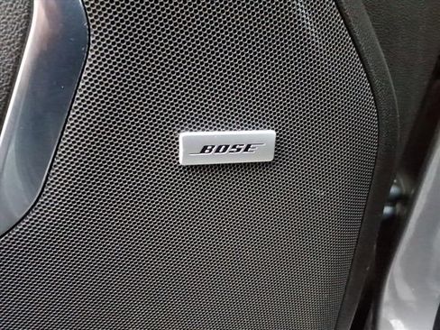 Used 2021 Chevrolet Suburban LT image 28