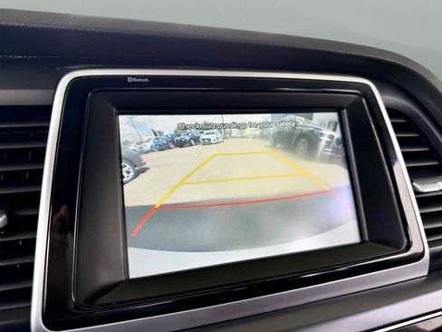 Used 2018 Hyundai Sonata SE FWD image 15