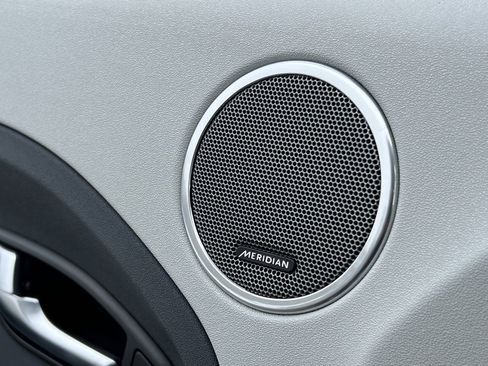 Used 2015 Land Rover Range Rover Evoque Pure Plus image 30