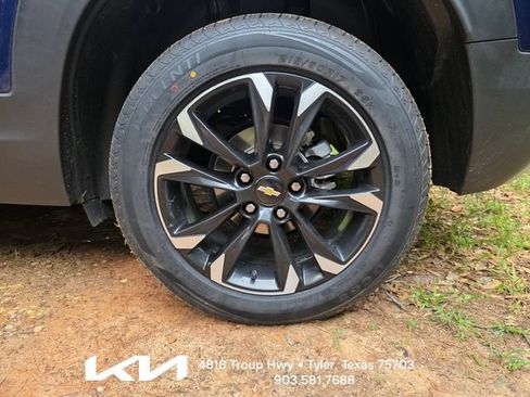 Used 2022 Chevrolet TrailBlazer LT FWD image 7