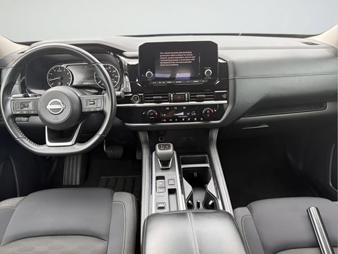 Used 2024 Nissan Pathfinder SV FWD image 27