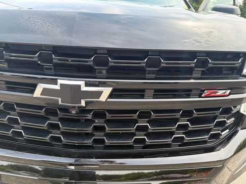 Used 2023 Chevrolet Tahoe Z71 w/ Luxury Package AWD/4WD image 35