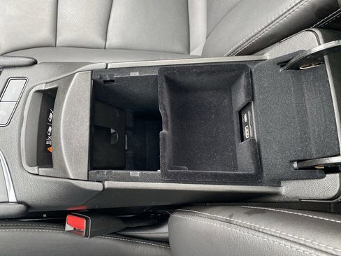 Used 2025 Cadillac XT5 Premium Luxury image 36