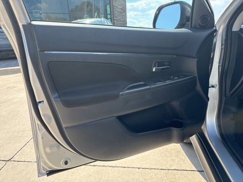 New 2025 Mitsubishi Outlander Sport LE image 4