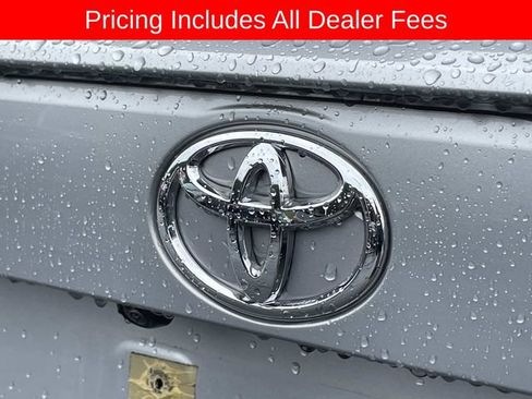 Used 2025 Toyota RAV4 SE AWD/4WD image 9