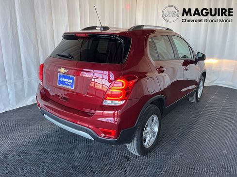 Used 2022 Chevrolet Trax LT w/ LT Convenience Package AWD/4WD image 27
