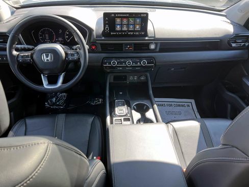 Certified 2023 Honda Pilot Touring image 12