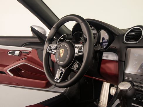 Used 2025 Porsche 718 Boxster GTS RWD image 33