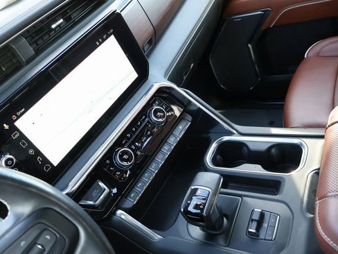 Used 2024 GMC Sierra 1500 Denali Ultimate image 22