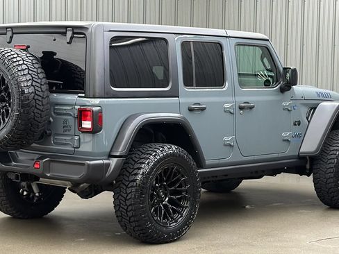 Used 2024 Jeep Wrangler Unlimited AWD/4WD image 5