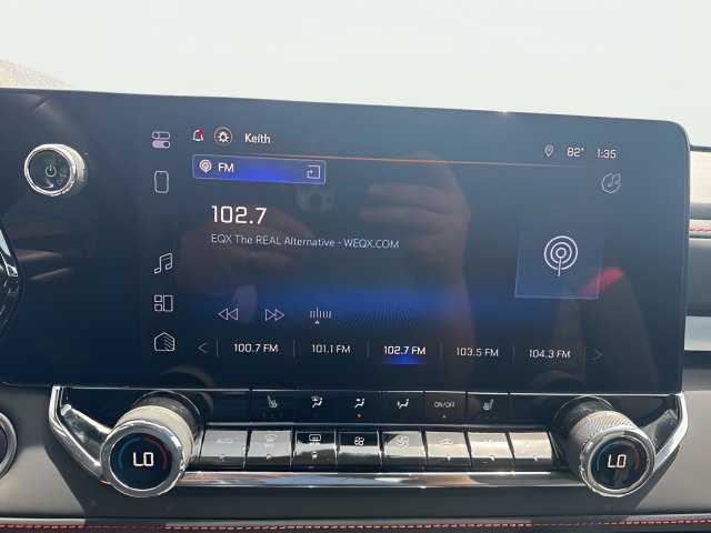 Used 2025 Chevrolet Colorado Z71 AWD/4WD image 19