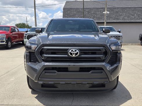 Certified 2024 Toyota Tacoma SR AWD/4WD image 2