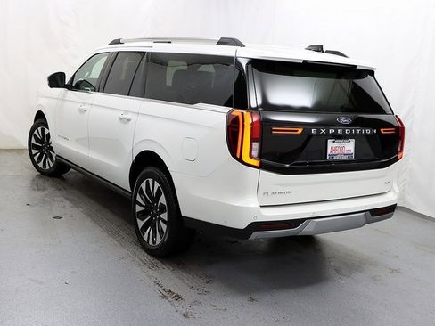 New 2025 Ford Expedition Max Platinum w/ Driver's Package image 8