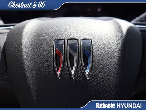 Used 2024 Buick Envista Sport Touring w/ Convenience I Package FWD image 29