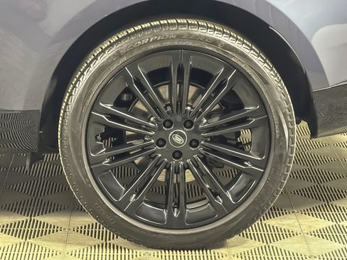 Used 2024 Land Rover Range Rover SE AWD/4WD image 25