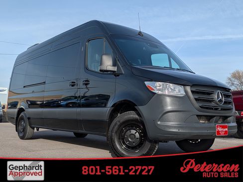 Used 2024 Mercedes-Benz Sprinter 2500 image 1