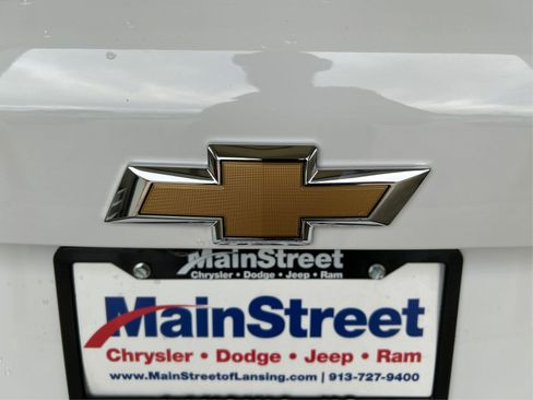 Used 2026 Chevrolet Equinox LT FWD image 23