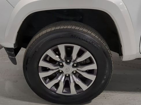 Used 2021 Toyota Tacoma Limited image 26