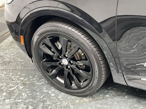 Certified 2023 Buick Envision Avenir AWD/4WD image 34