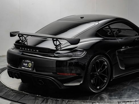 Used 2021 Porsche 718 Cayman GT4 RWD image 20