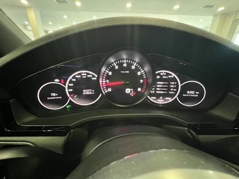 Used 2020 Porsche Cayenne AWD/4WD image 32