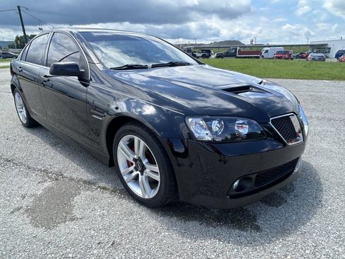 Used 2008 Pontiac G8 w/ Premium Package RWD image 4