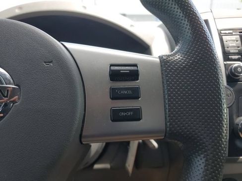 Used 2016 Nissan Frontier SV RWD image 26