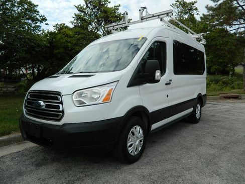 Used 2019 Ford Transit 150 XLT image 1