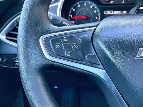 Used 2018 Chevrolet Malibu LT image 23