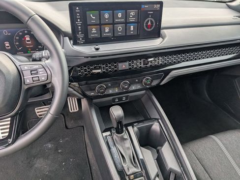 Used 2024 Honda Accord Sport image 31