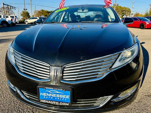 Used 2013 Lincoln MKZ image 13