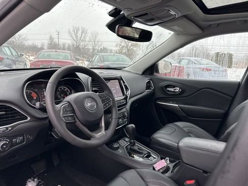 Used 2022 Jeep Cherokee Limited image 23