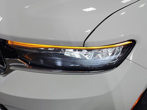 Used 2023 Jeep Grand Cherokee Limited image 33