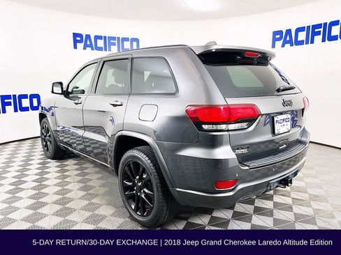 Used 2018 Jeep Grand Cherokee Altitude image 6